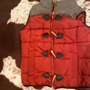 Cute Ruffhewn puffy vest